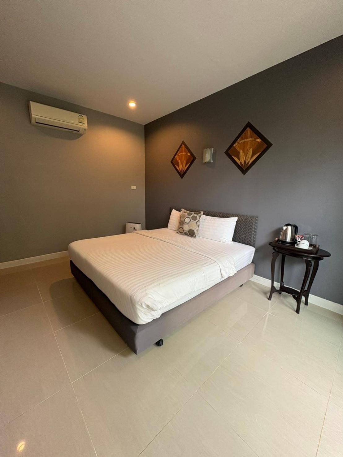 Budget Double Room with Garden view